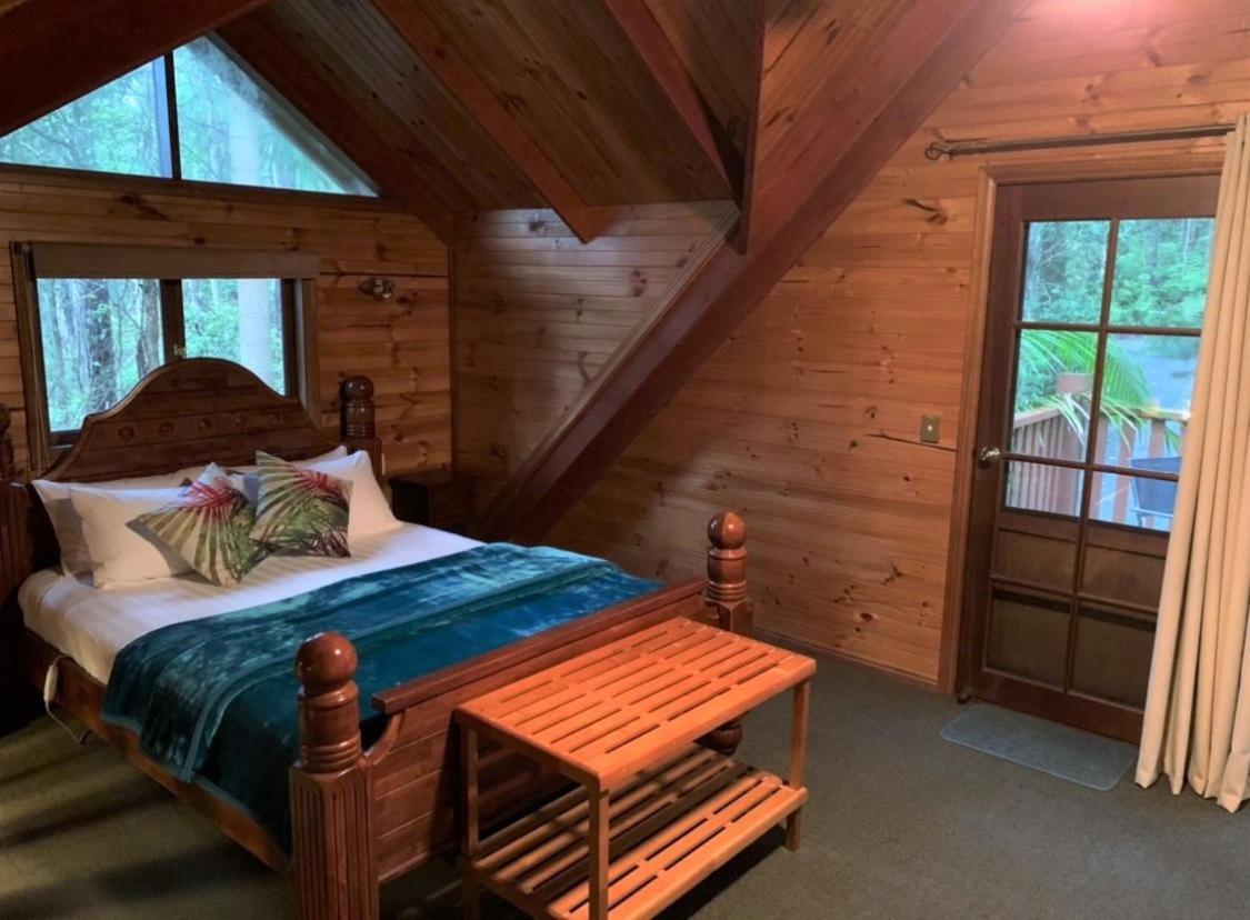 Springbrook Mountain Chalets ภายนอก รูปภาพ